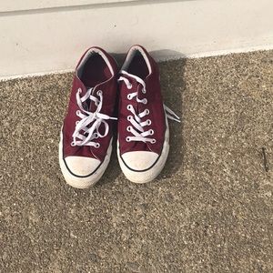 Burgundy converse